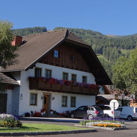 Appartement Haus Edelweiss à Sankt Margarethen im Lungau Extérieur photo
