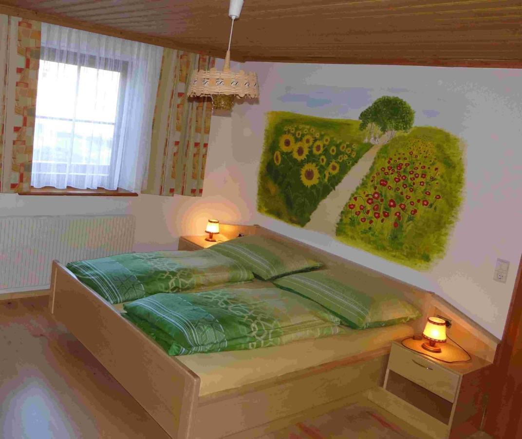 Appartement Haus Edelweiss à Sankt Margarethen im Lungau Extérieur photo