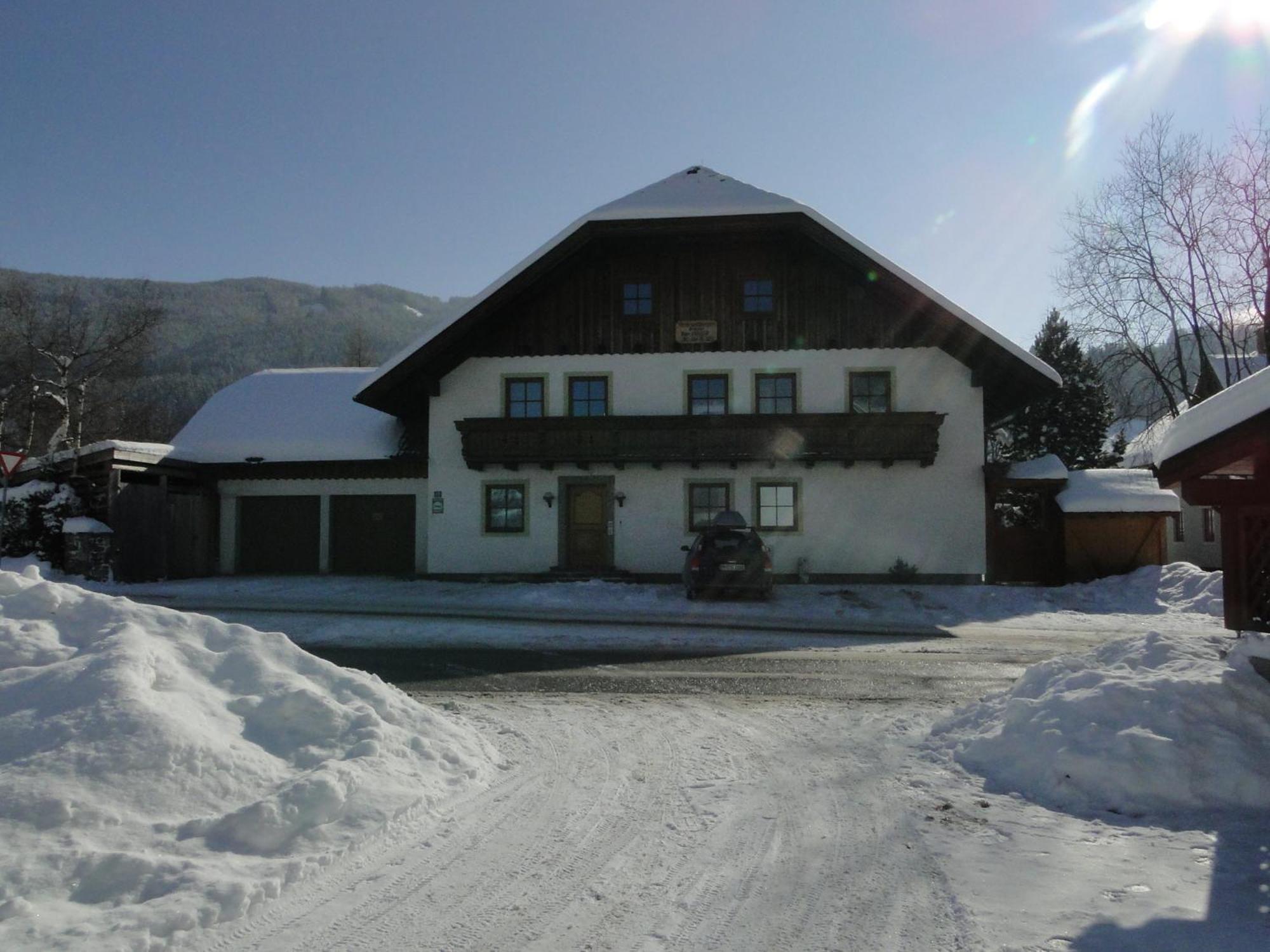 Appartement Haus Edelweiss à Sankt Margarethen im Lungau Extérieur photo